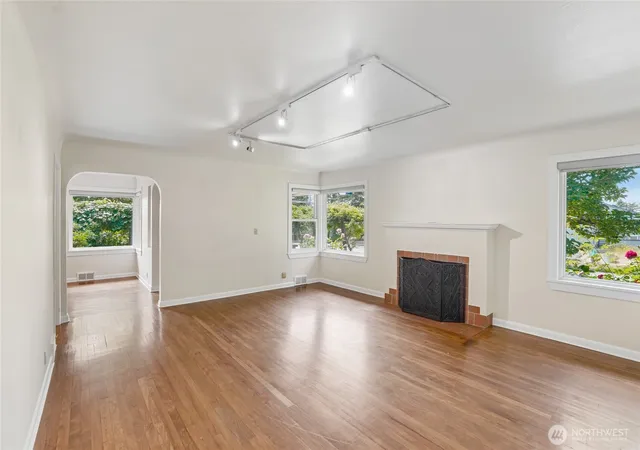 Photo 3 of Single family home for sale at 3004 Sw Barton St, Seattle, WA 98126 | MLS# NWM2551831 | Listing updated on 2026-09-21