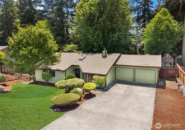 Photo 3 of Single family home for sale at 8904 121st Street, Puyallup, WA 98373 | MLS# NWM2551837 | Listing updated on 2026-09-28