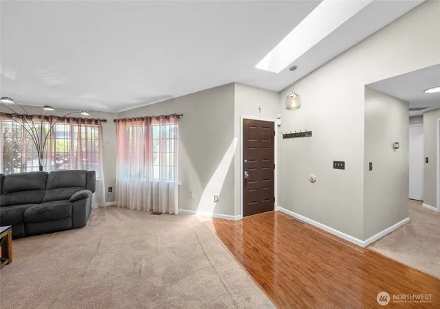 Photo 4 of Single family home for sale at 8904 121st Street, Puyallup, WA 98373 | MLS# NWM2551837 | Listing updated on 2026-09-28