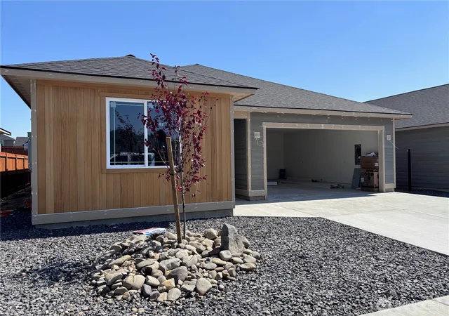 Photo 1 of Single family home for sale at 2606 N Emery St, Ellensburg, WA 98926 | MLS# NWM2551846 | Listing updated on 2026-09-22