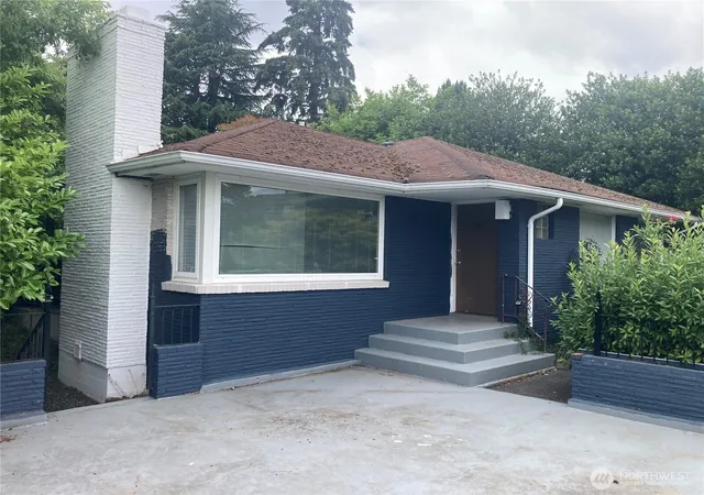 Photo 1 of Single family home for sale at 6925 52nd Avenue S, Seattle, WA 98118 | MLS# NWM2552036 | Listing updated on 2026-09-22