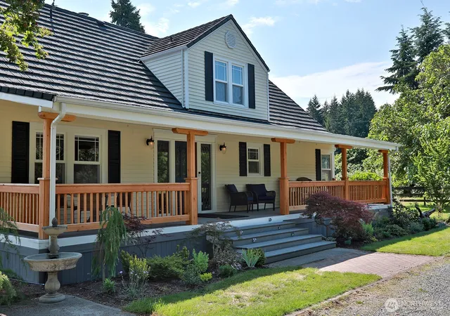 Photo 3 of Sale Pending at 7156 Heggenes Rd, Clinton, WA 98236 | MLS# NWM2552122 | Listing updated on 2026-09-29
