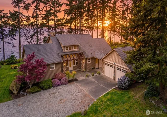 Photo 1 of Single family home for sale at 725 N Sunset Dr, Camano Island, WA 98282 | MLS# NWM2552162 | Listing updated on 2026-09-22