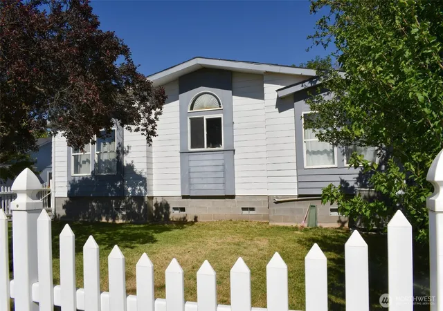 Photo 1 of Sale Pending at 84693 Ringer Rd, Milton Freewater, OR 97862 | MLS# NWM2552186 | Listing updated on 2026-09-25