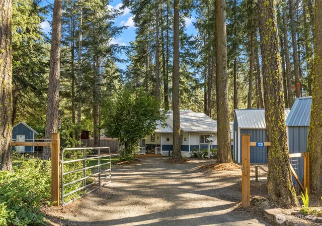 Photo 3 of Sale Pending at 1230 Wapiti Dr, Cle Elum, WA 98922 | MLS# NWM2552264 | Listing updated on 2026-09-26