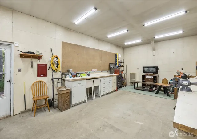 Photo 4 of Sale Pending at 1230 Wapiti Dr, Cle Elum, WA 98922 | MLS# NWM2552264 | Listing updated on 2026-09-26