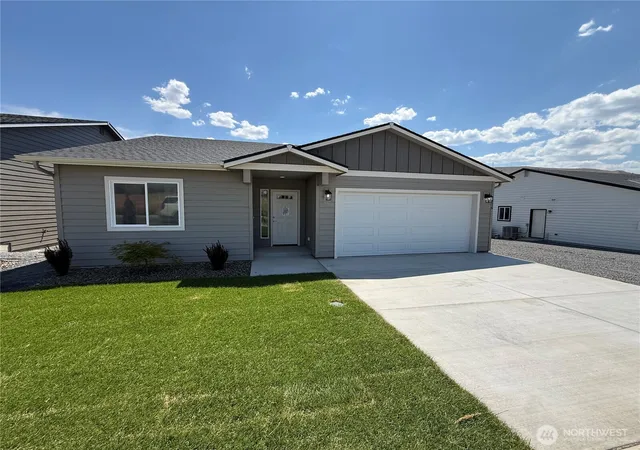Photo 1 of Single family home for sale at 1576 6th Street Se, East Wenatchee, WA 98802 | MLS# NWM2552278 | Listing updated on 2026-09-22
