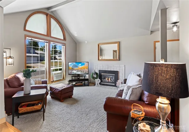 Photo 3 of Single family home for sale at 10103 27th Drive Se, Everett, WA 98208 | MLS# NWM2552309 | Listing updated on 2026-10-02