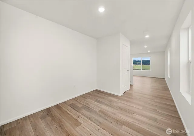 Photo 4 of Sale Pending at 1424 Salzer Crk Loop, Centralia, WA 98531 | MLS# NWM2552371 | Listing updated on 2026-09-25