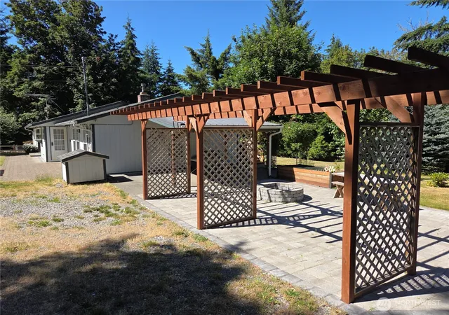 Photo 4 of Single family home for sale at 2024 Lorraine Dr SE, Olympia, WA 98501 | MLS# NWM2552465 | Listing updated on 2026-09-22