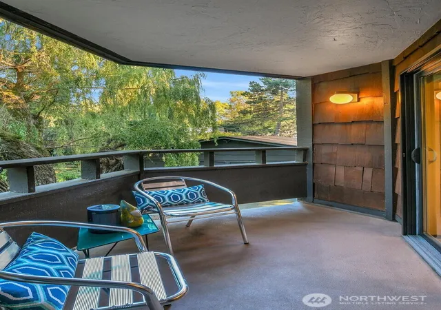 Photo 3 of Condo for sale at 2300 NE 89th Street #2304, Seattle, WA 98115 | MLS# NWM2552509 | Listing updated on 2026-09-27