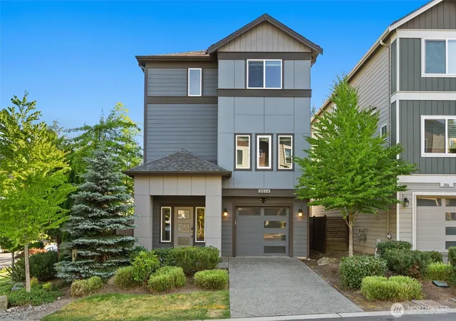 Photo 1 of Townhouse for sale at 2014 130th Place Sw #29, Everett, WA 98204 | MLS# NWM2552540 | Listing updated on 2026-10-07