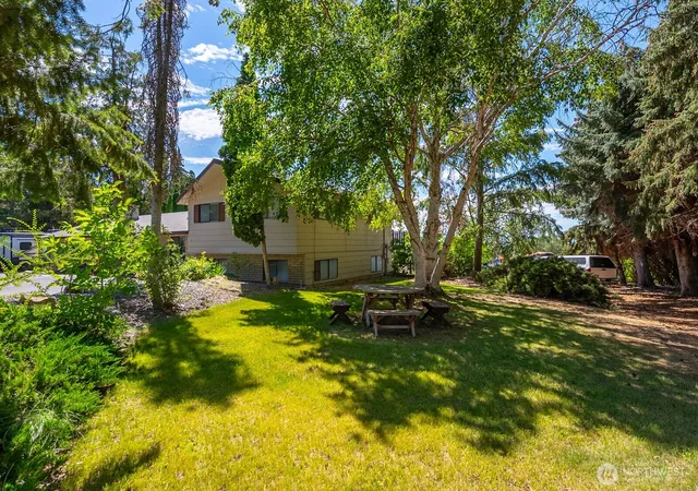 Photo 4 of Single family home for sale at 5255 NW Painted Hills Dr, Ephrata, WA 98823 | MLS# NWM2552586 | Listing updated on 2026-09-25