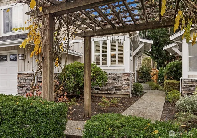 Photo 2 of Townhouse for sale at 120 Newport Way Nw #16, Issaquah, WA 98027 | MLS# NWM2552784 | Listing updated on 2026-09-22