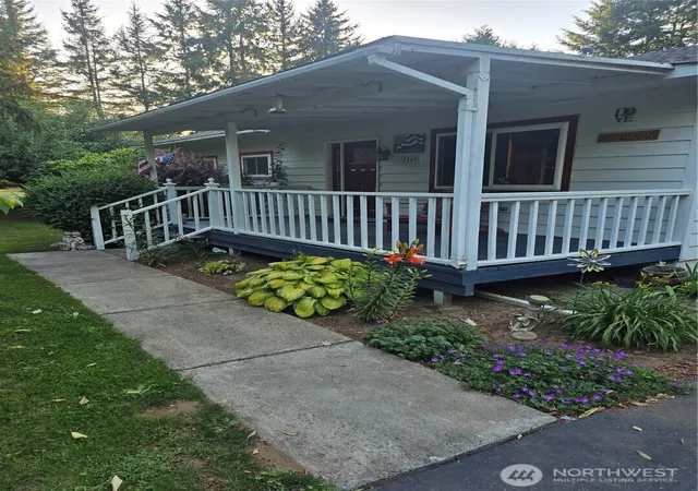 Photo 3 of Single family home for sale at 2440 Birch Bay Lynden Rd, Custer, WA 98240 | MLS# NWM2552984 | Listing updated on 2026-09-22