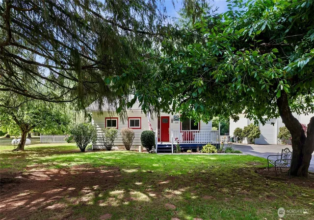 Photo 4 of Single family home for sale at 2440 Birch Bay Lynden Rd, Custer, WA 98240 | MLS# NWM2552984 | Listing updated on 2026-09-22