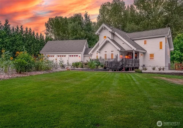 Photo 3 of Single family home for sale at 184 Eagle Pl, Leavenworth, WA 98826 | MLS# NWM2552989 | Listing updated on 2026-09-22