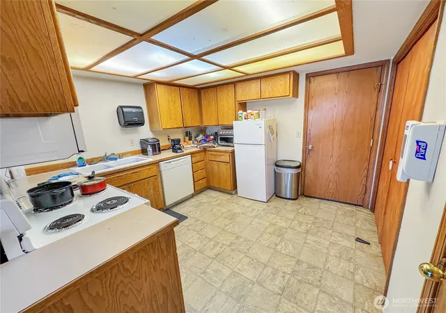 Photo 3 of House for sale at 11912 SE 7th Street, Vancouver, WA 98683 | MLS# NWM2553164 | Listing updated on 2026-10-01
