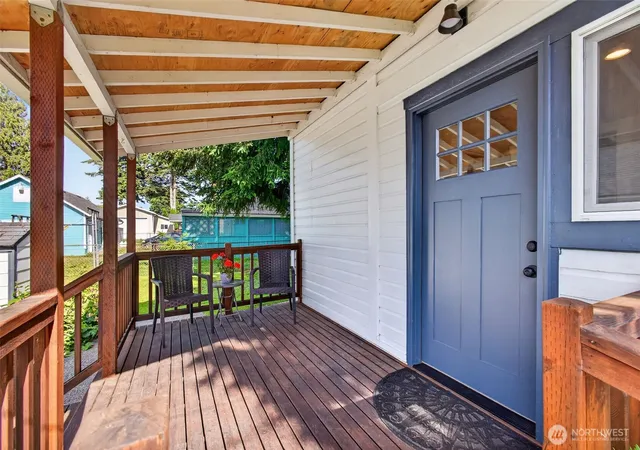 Photo 4 of Single family home for sale at 902 Fidalgo St, Sedro Woolley, WA 98284 | MLS# NWM2553313 | Listing updated on 2026-09-22