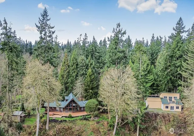 Photo 1 of Single family home for sale at 3968 S E Camano Dr, Camano Island, WA 98282 | MLS# NWM2553373 | Listing updated on 2026-09-22