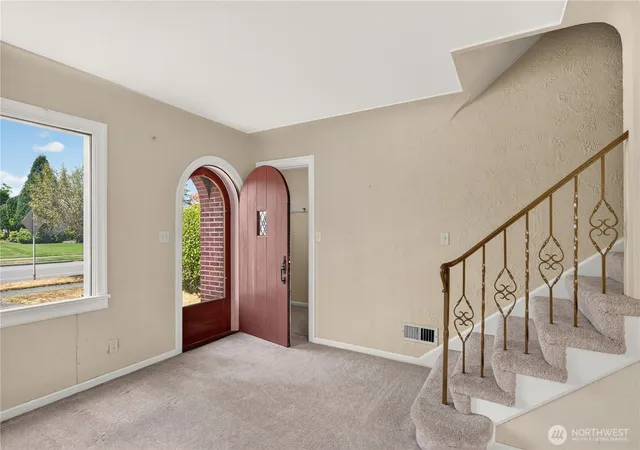 Photo 3 of Sale Pending at 1831 Rucker Ave, Everett, WA 98201 | MLS# NWM2553682 | Listing updated on 2026-09-25