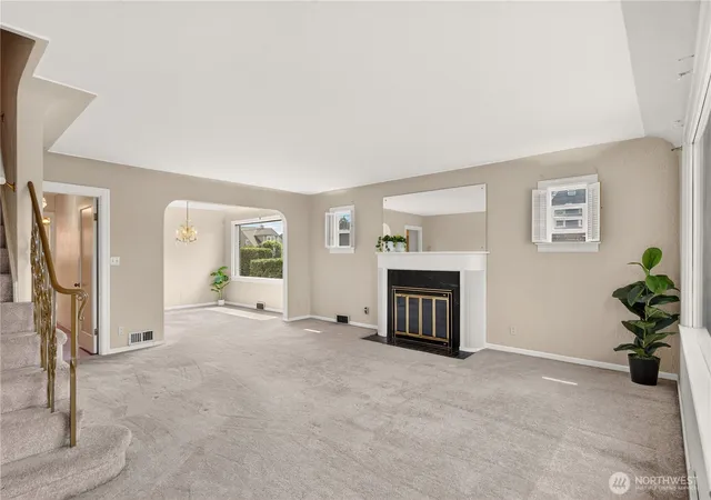Photo 4 of Sale Pending at 1831 Rucker Ave, Everett, WA 98201 | MLS# NWM2553682 | Listing updated on 2026-09-25