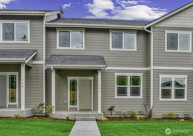 Townhouse for sale at 1406 E 51st Street, Tacoma, WA 98404 | MLS# NWM2553734