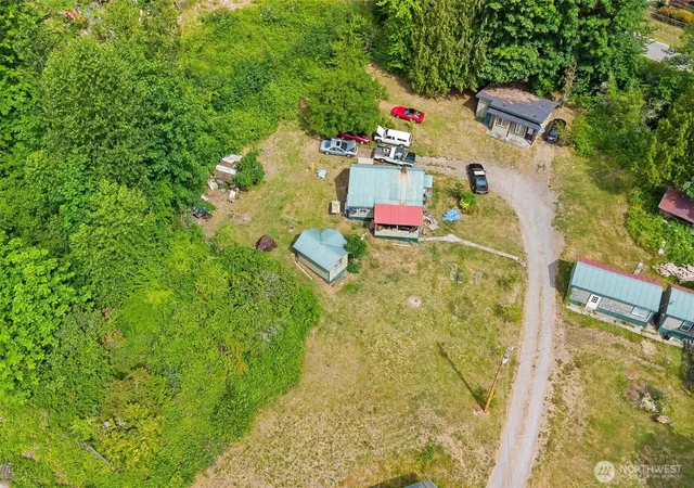 Photo 3 of Single family home for sale at 45401 Nellie Ln, Concrete, WA 98237 | MLS# NWM2553761 | Listing updated on 2026-09-22