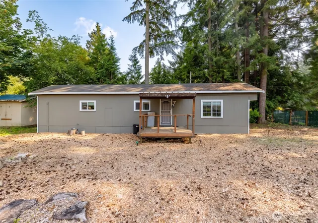 Photo 2 of Manufactured home for sale at 8397 Golden Valley Blvd, Maple Falls, WA 98266 | MLS# NWM2553892 | Listing updated on 2026-09-22