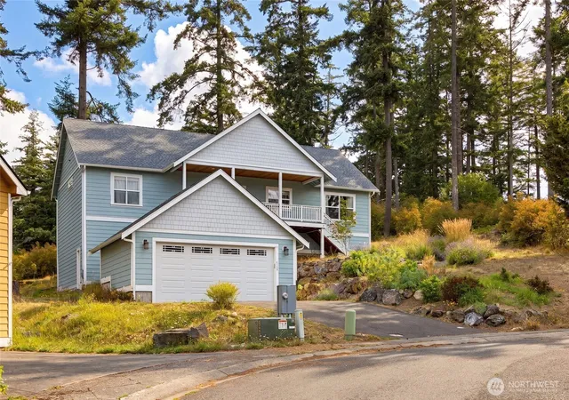 Photo 3 of Single family home for sale at 533 Kelsando Cir, Friday Harbor, WA 98250 | MLS# NWM2553895 | Listing updated on 2026-09-26