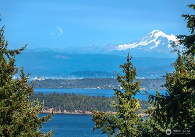 Photo 1 of Single family home for sale at 306 Windfall Ln, Eastsound, WA 98245 | MLS# NWM2553905 | Listing updated on 2026-09-22