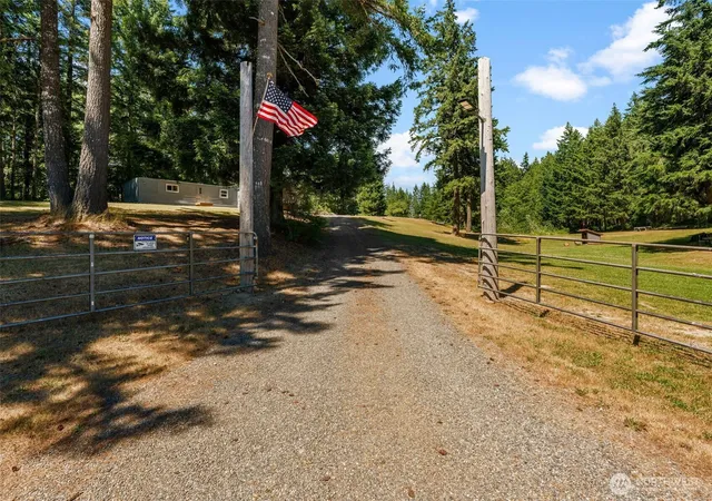 Photo 2 of Manufactured home for sale at 1649 Sw Wildwood Rd, Port Orchard, WA 98367 | MLS# NWM2553998 | Listing updated on 2026-09-22