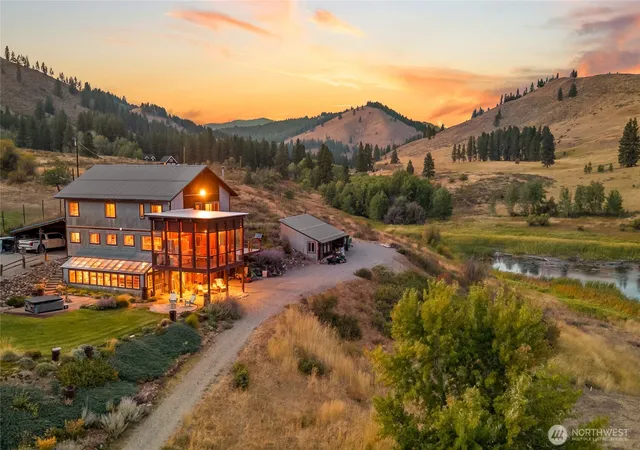 Single family home for sale at 494 Rendezvous Rd, Winthrop, WA 98862 | MLS# NWM2554074