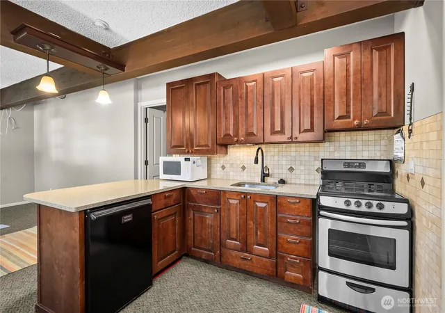 Photo 4 of Condo for sale at 17800 Alpental Access Rd #2109, North Bend, WA 98045 | MLS# NWM2554084 | Listing updated on 2026-09-29