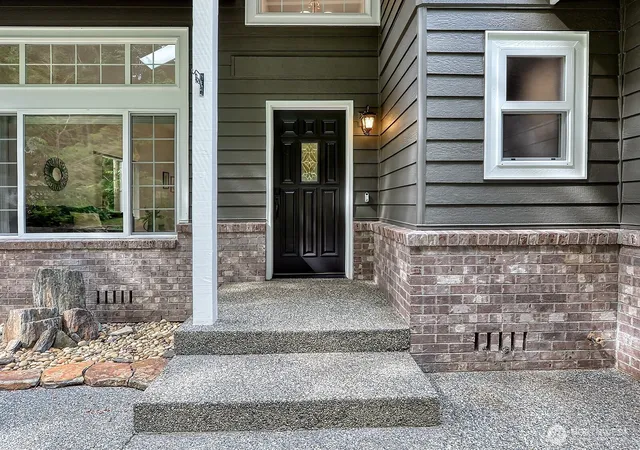 Photo 3 of Single family home for sale at 30 Morning Glory Dr, Bellingham, WA 98229 | MLS# NWM2554100 | Listing updated on 2026-09-22
