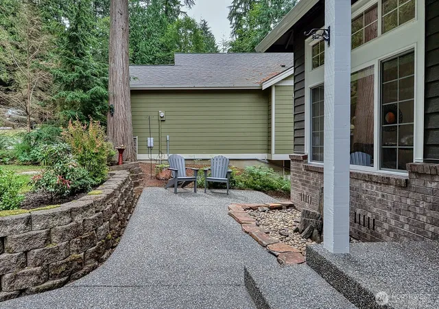 Photo 4 of Single family home for sale at 30 Morning Glory Dr, Bellingham, WA 98229 | MLS# NWM2554100 | Listing updated on 2026-09-22