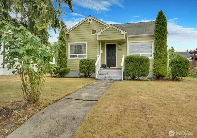 Photo 1 of Single family home for sale at 4310 E C St, Tacoma, WA 98404 | MLS# NWM2554213 | Listing updated on 2026-10-01