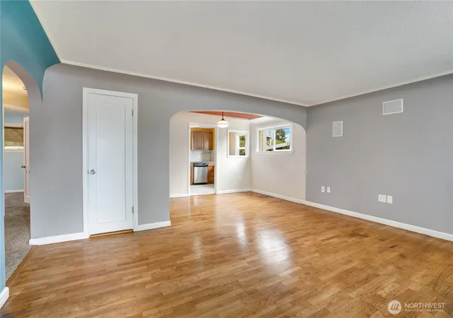 Photo 3 of Single family home for sale at 4310 E C St, Tacoma, WA 98404 | MLS# NWM2554213 | Listing updated on 2026-10-01