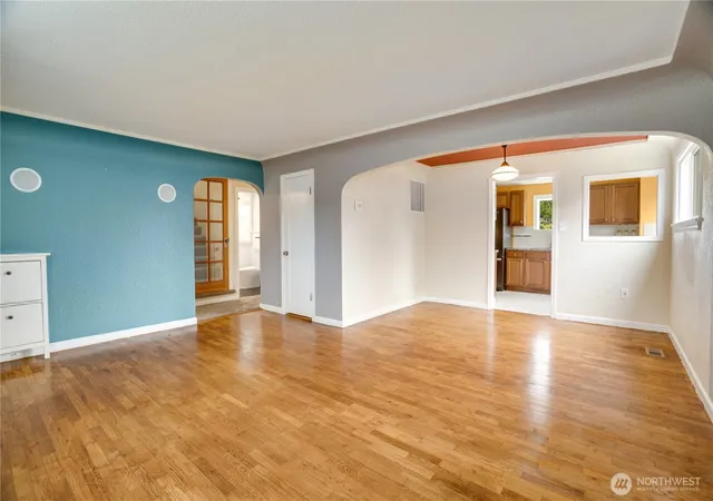 Photo 4 of Single family home for sale at 4310 E C St, Tacoma, WA 98404 | MLS# NWM2554213 | Listing updated on 2026-10-01
