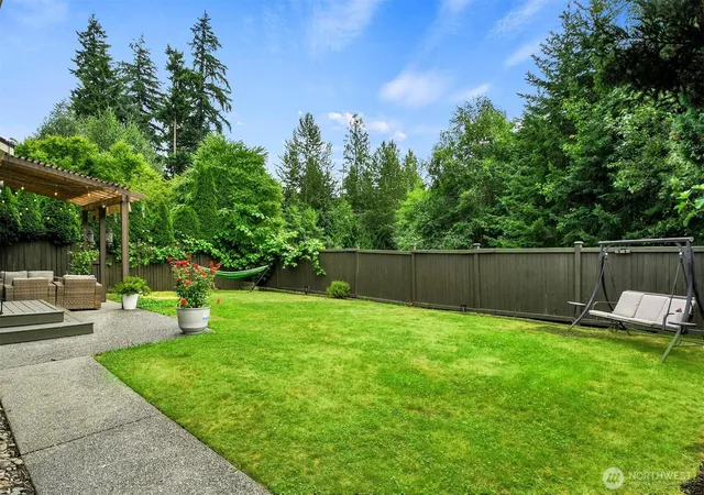 Photo 3 of Single family home for sale at 2924 101st Place Se, Everett, WA 98208 | MLS# NWM2554392 | Listing updated on 2026-10-01