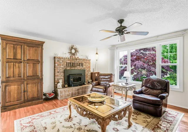 Photo 3 of Single family home for sale at 835 Livingston Bay Shore Dr, Camano Island, WA 98282 | MLS# NWM2554442 | Listing updated on 2026-09-21