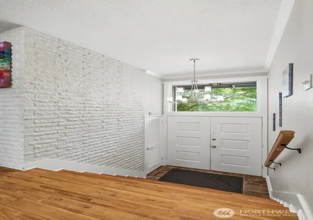 Photo 4 of Single family home for sale at 7221 Topaz Ct SW, Lakewood, WA 98498 | MLS# NWM2554453 | Listing updated on 2026-09-22