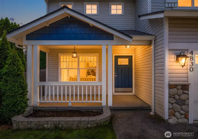 Photo 3 of Single family home for sale at 4830 149th Place, Everett, WA 98208 | MLS# NWM2554474 | Listing updated on 2026-09-30