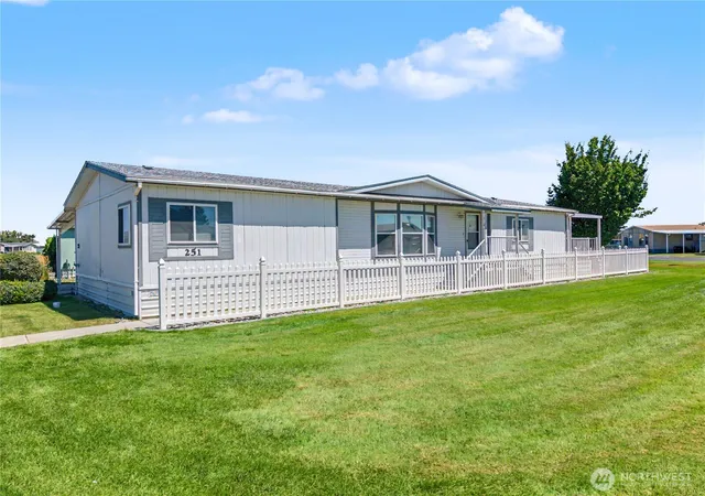 Photo 2 of Sale Pending at 2240 W Broadway Ave #251, Moses Lake, WA 98837 | MLS# NWM2554489 | Listing updated on 2026-09-30