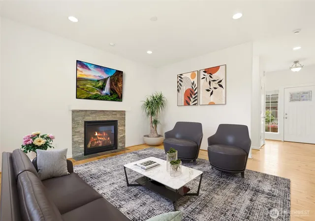 Photo 3 of Sale Pending at 3008 Sw Berwick Dr, Oak Harbor, WA 98277 | MLS# NWM2554550 | Listing updated on 2026-09-25