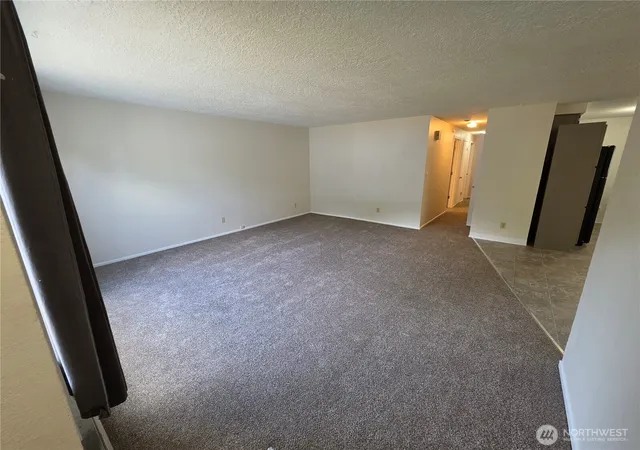 Photo 2 of Sale Pending at 1407 Bowmont Ave, Kelso, WA 98626 | MLS# NWM2554604 | Listing updated on 2026-09-25