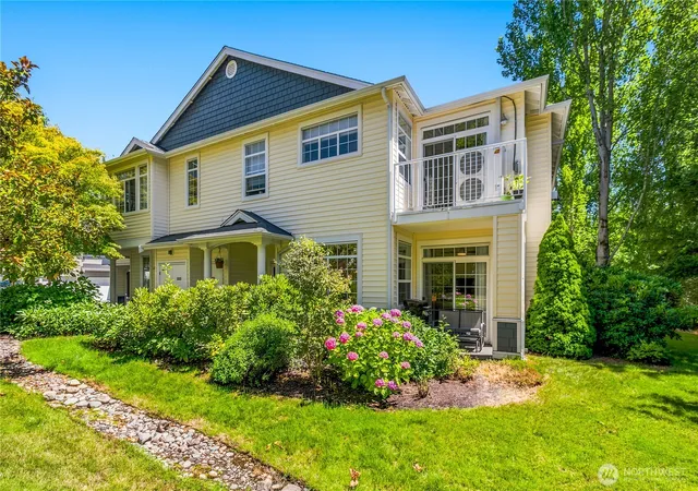 Photo 1 of Sale Pending at 1855 Se Trossachs Blvd #2001, Sammamish, WA 98075 | MLS# NWM2554656 | Listing updated on 2026-09-25