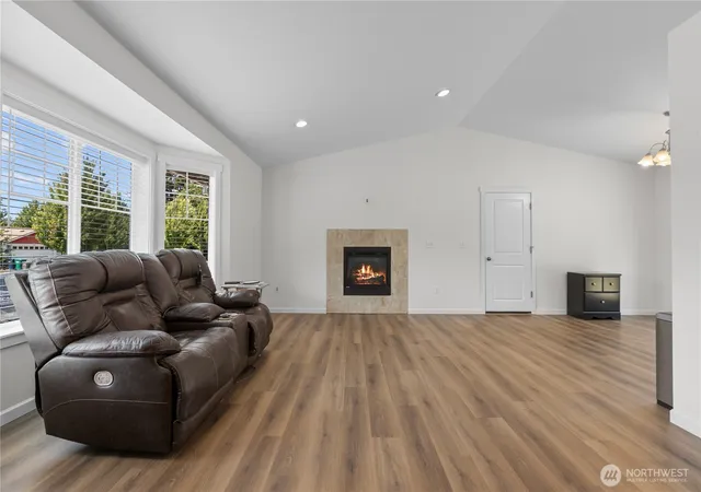 Photo 4 of Single family home for sale at 252 19th Street, Gold Bar, WA 98251 | MLS# NWM2554704 | Listing updated on 2026-10-03