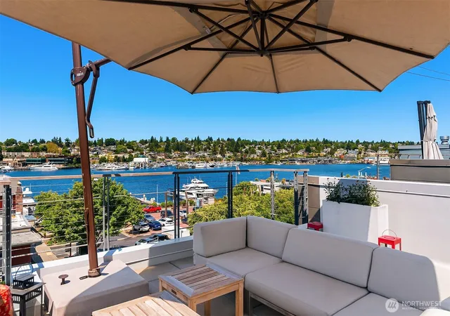 Photo 3 of Townhouse for sale at 2804 Fairview Ave E, Seattle, WA 98102 | MLS# NWM2554796 | Listing updated on 2026-09-28