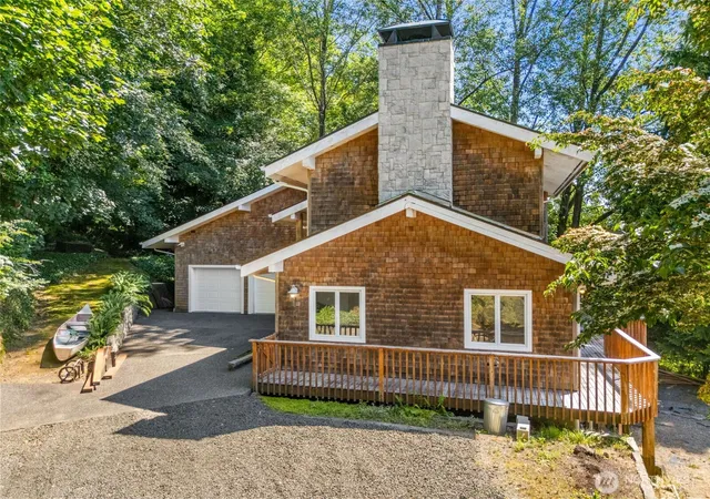 Photo 3 of Sale Pending at 106 W 12th Street, Aberdeen, WA 98520 | MLS# NWM2554917 | Listing updated on 2026-09-25